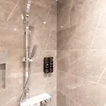 Spacious 2 - - 6 Guests, 24h Check-in, Near Vienna Appartement Purkersdorf