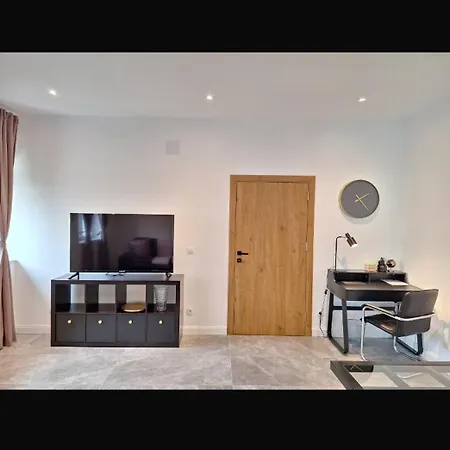 Spacious 2 - - 6 Guests, 24h Check-in, Near Vienna Apartman Purkersdorf