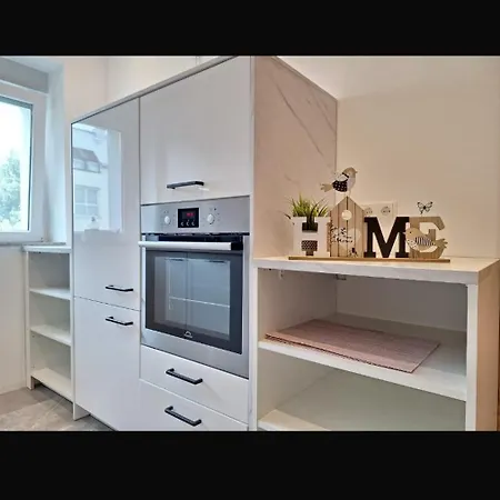 Apartment In Bei Wien 2 *