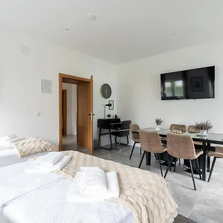 Appartement Spacious 2 - - 6 Guests, 24h Check-in, Near Vienna