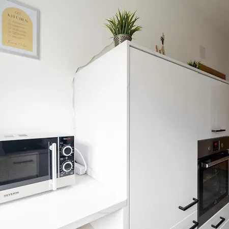 Spacious 2 - - 6 Guests, 24h Check-in, Near Vienna Purkersdorf