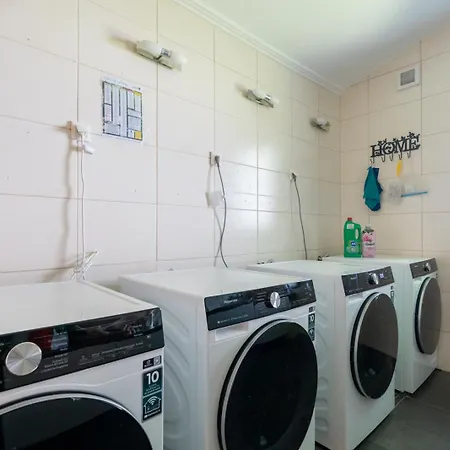 Spacious 2 - - 6 Guests, 24h Check-in, Near Vienna Appartamento *