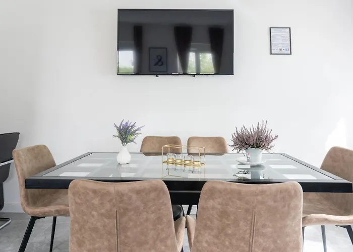 Spacious 2 - - 6 Guests, 24h Check-in, Near Vienna * Purkersdorf