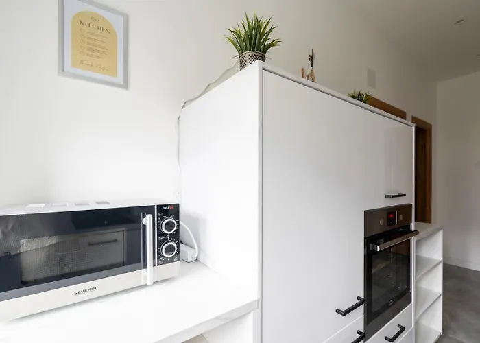 Spacious 2 - - 6 Guests, 24h Check-in, Near Vienna Purkersdorf