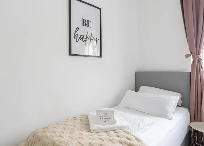 Spacious 2 - - 6 Guests, 24h Check-in, Near Vienna Apartament *