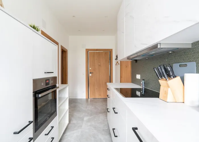 Spacious 2 - - 6 Guests, 24h Check-in, Near Vienna Apartament Purkersdorf