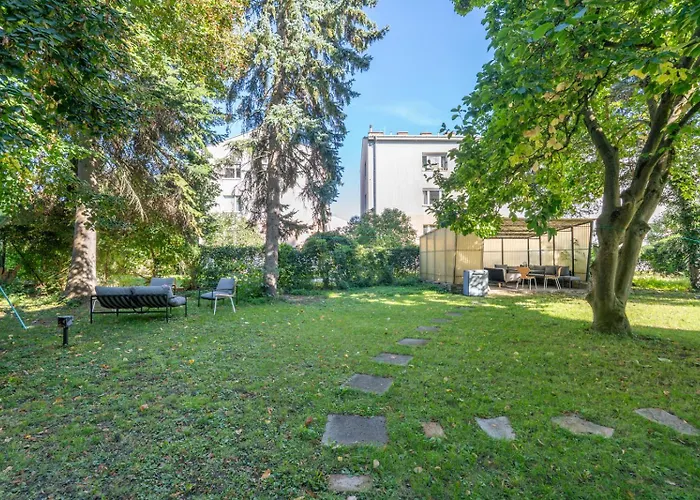 Spacious 2 - - 6 Guests, 24h Check-in, Near Vienna Apartament